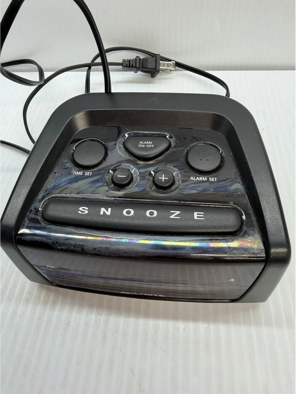 Acu-Rite 13019 Intertek Time Alarm Clock With Adjustable Volume And Brightness